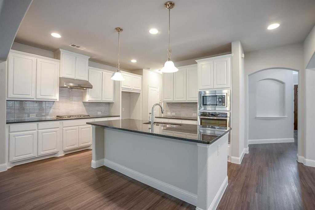 3308 Damsel Sauvage Ln - Photo 7 of 33