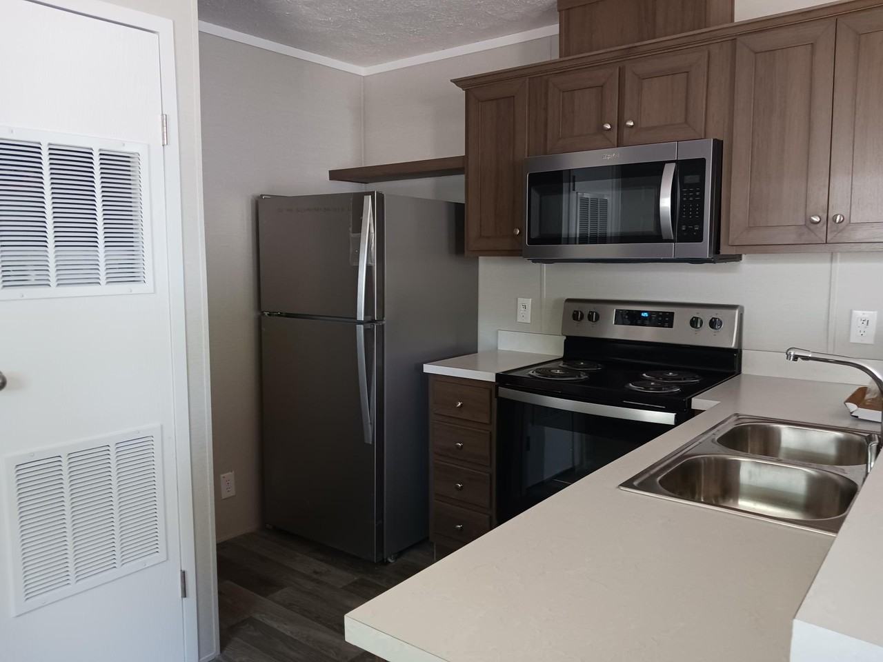 37 Pansy Dr #37 - Photo 3 of 11