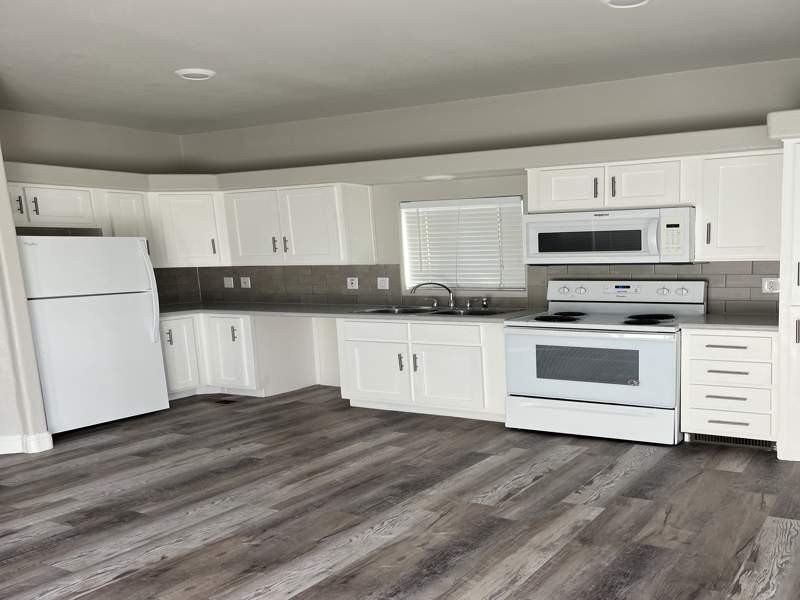 342 S 40th St #73 - Photo 2 of 5