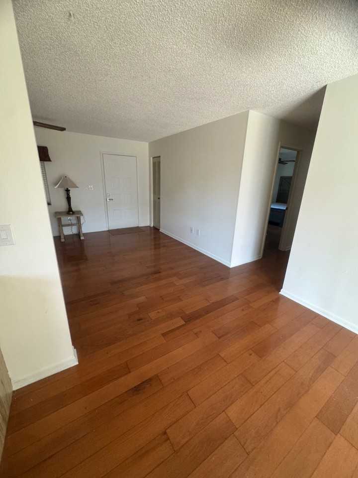 110 Truman Ave Ne - Photo 3 of 33