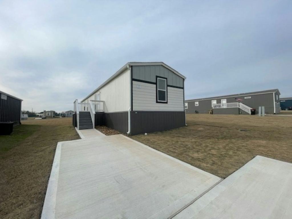 17 Bonnet Ct #104 - Photo 6 of 14