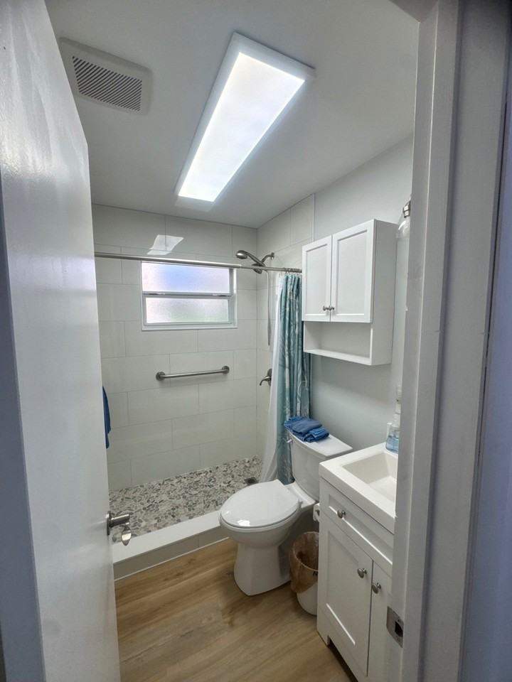 19 Windy Point Rd - Photo 7 of 39