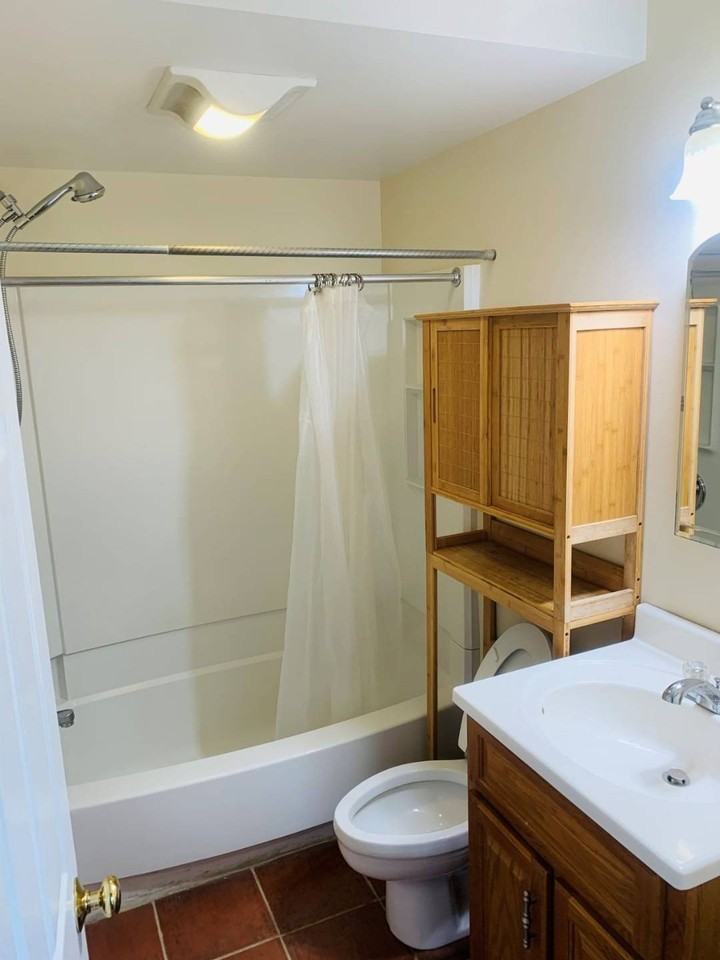 Grove St #8 - Photo 6 of 10