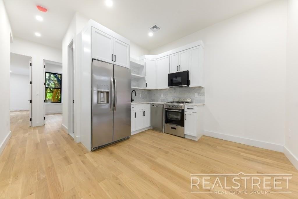 246 Vernon Ave #2 - Photo 3 of 9