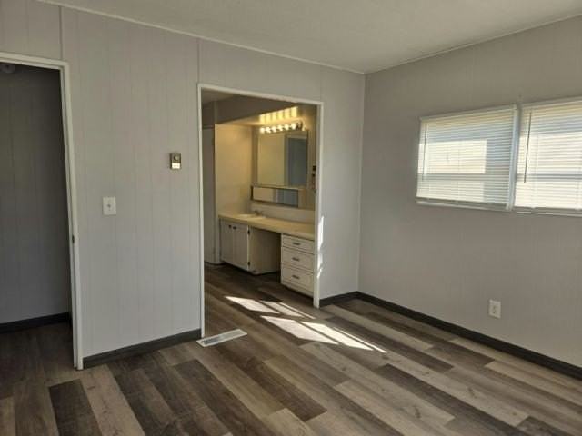 406 50th Avenue Plz W #107 - Photo 5 of 5