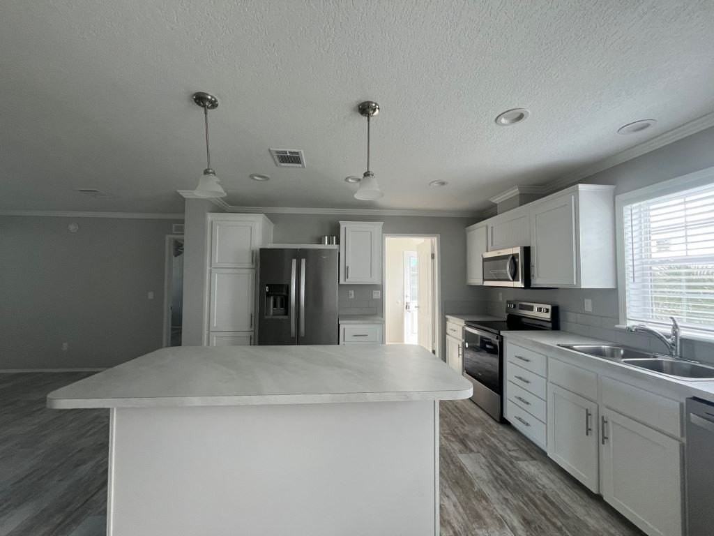 3 Eland Dr #0003 - Photo 7 of 21