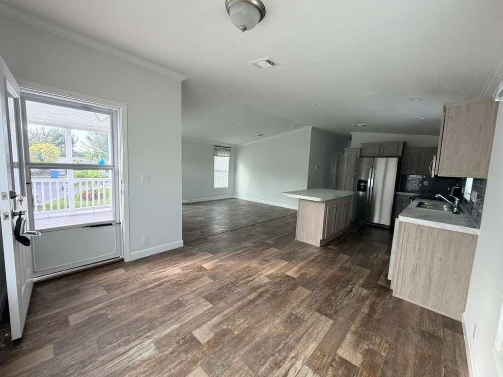 5257 Sw 32nd St #2-30 - Photo 5 of 20