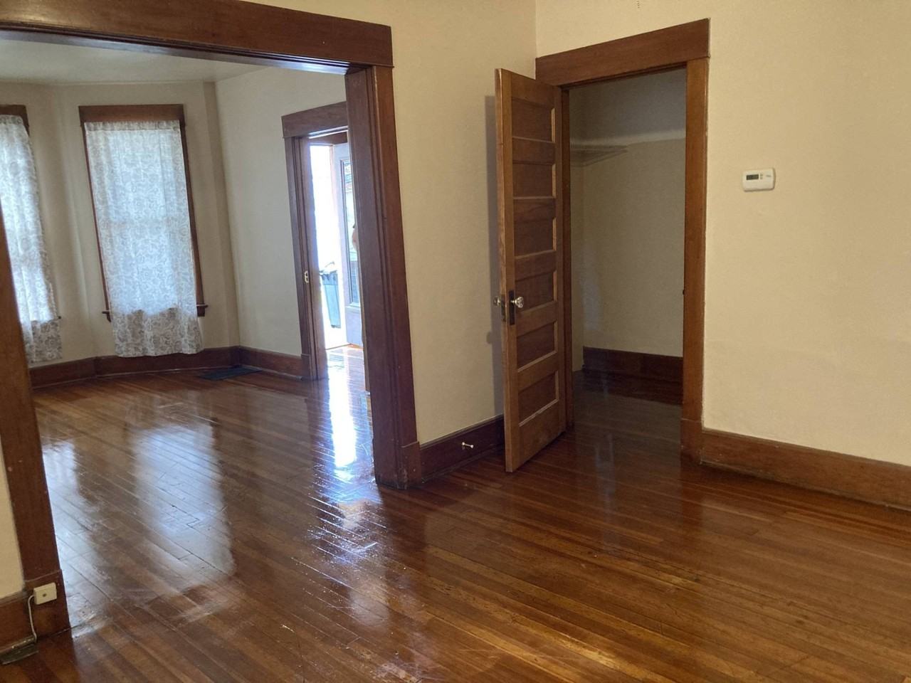 418 Division St #1 - Photo 5 of 13