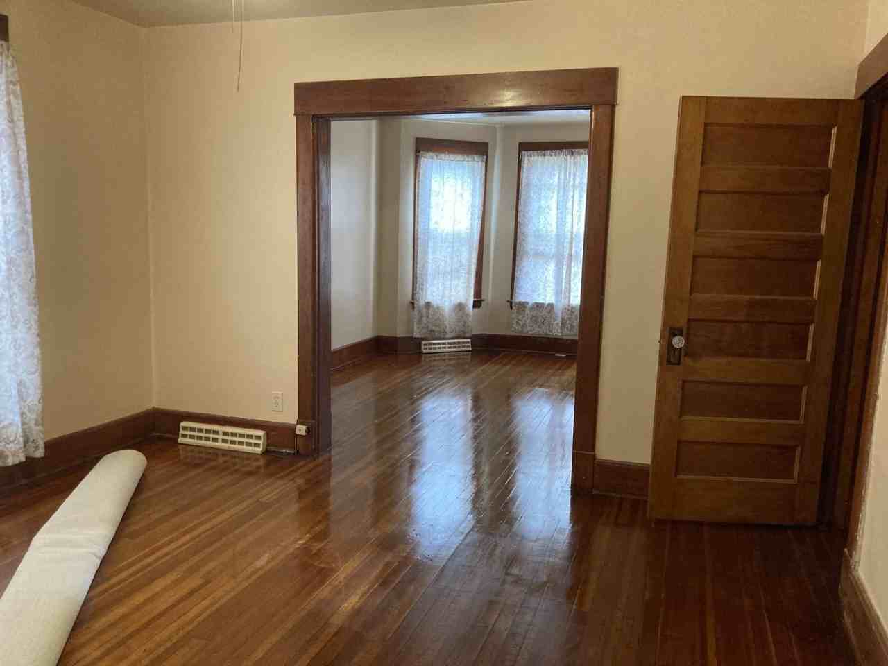 418 Division St #1 - Photo 6 of 13