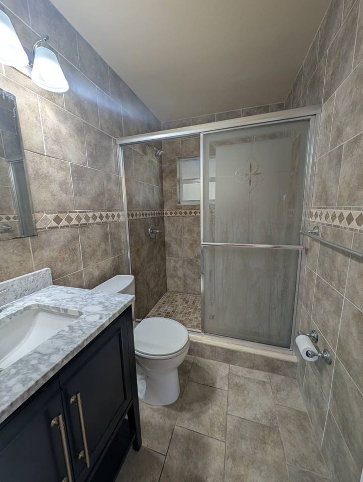 815 Nw River Shores Blvd #103 - Photo 6 of 19