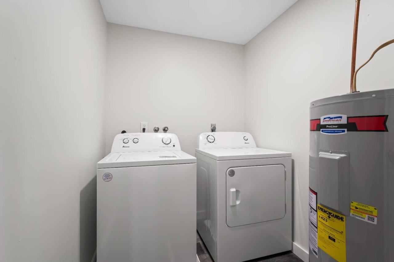 255 Main St #C19 - Photo 6 of 24