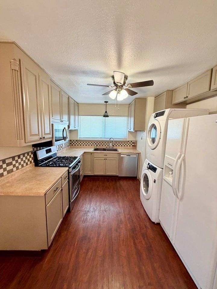 3701 Spruce Ave - Photo 6 of 14