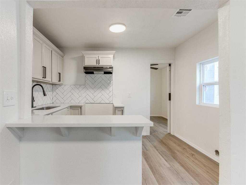 1330 Ne 7th St Unit A #A - Photo 6 of 21