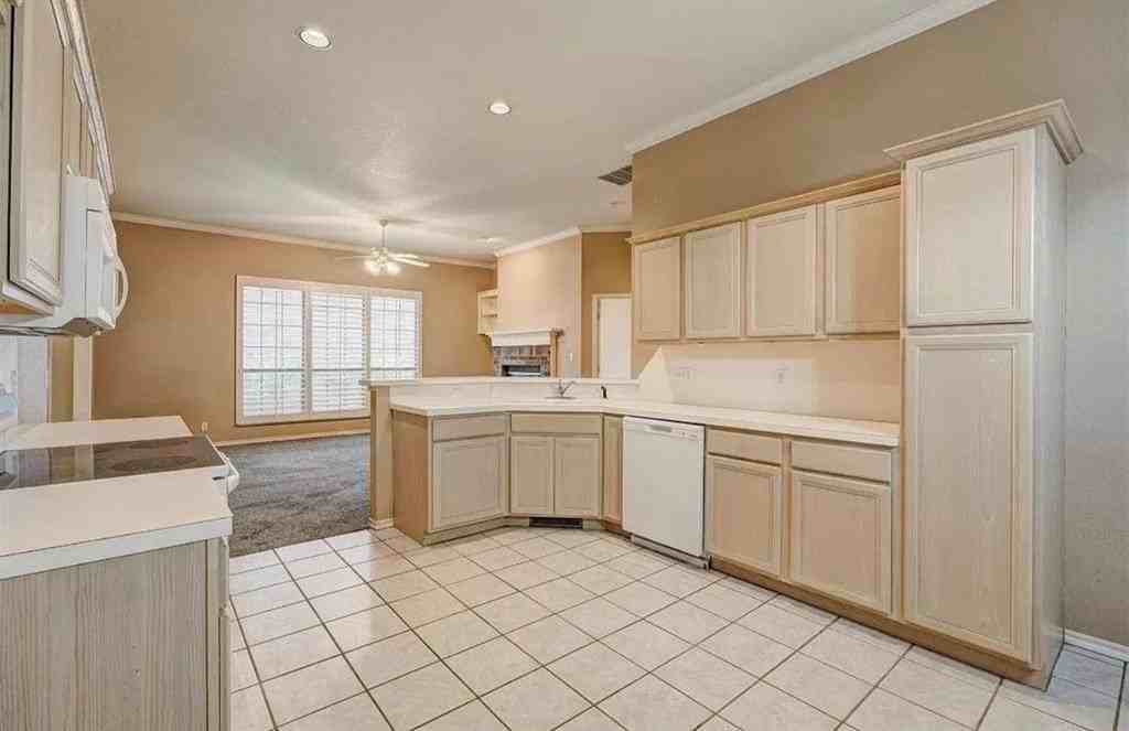 1709 Tenbears Rd - Photo 2 of 7