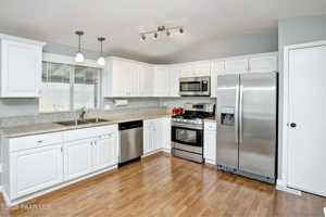 featured image of 2518 Hilltop Rd