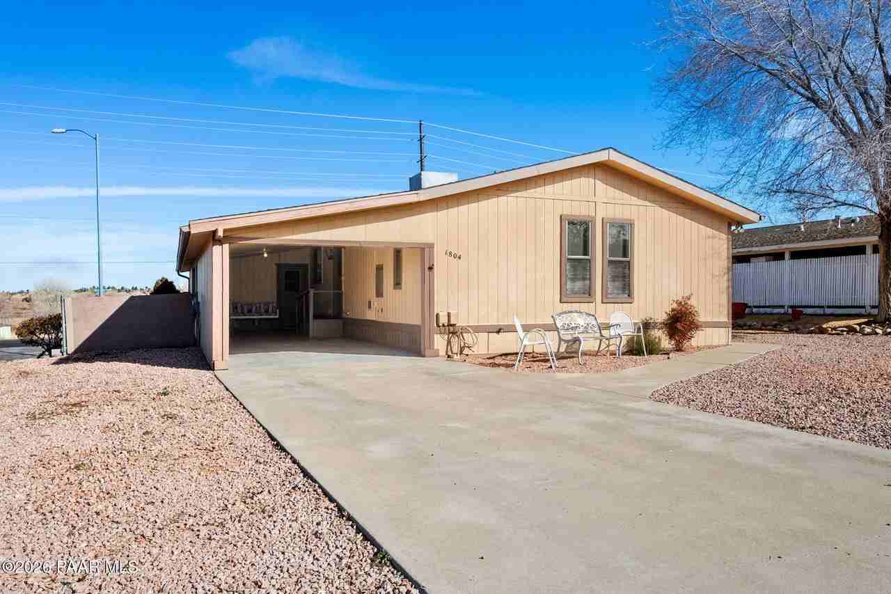 1804 Speer Rd - Photo 2 of 22