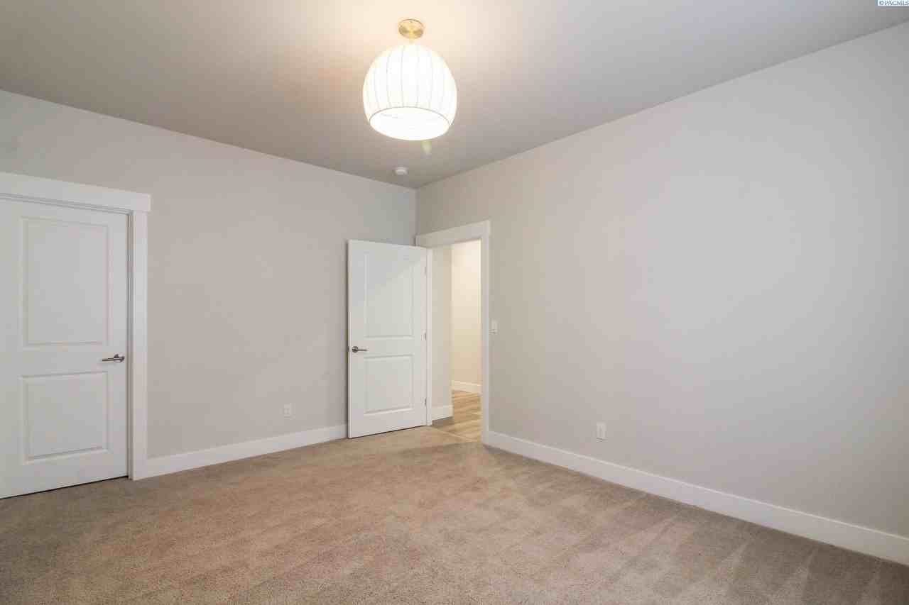 2237 Legacy Ln - Photo 2 of 24