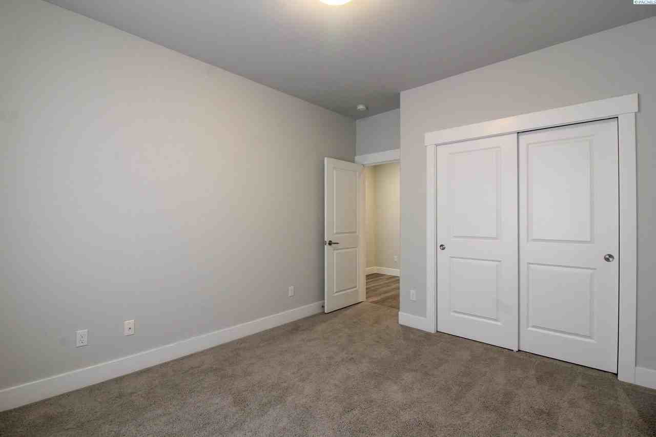 2237 Legacy Ln - Photo 7 of 24