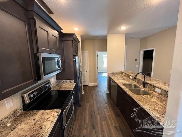 3034 N 20th Ave - Photo 6 of 25