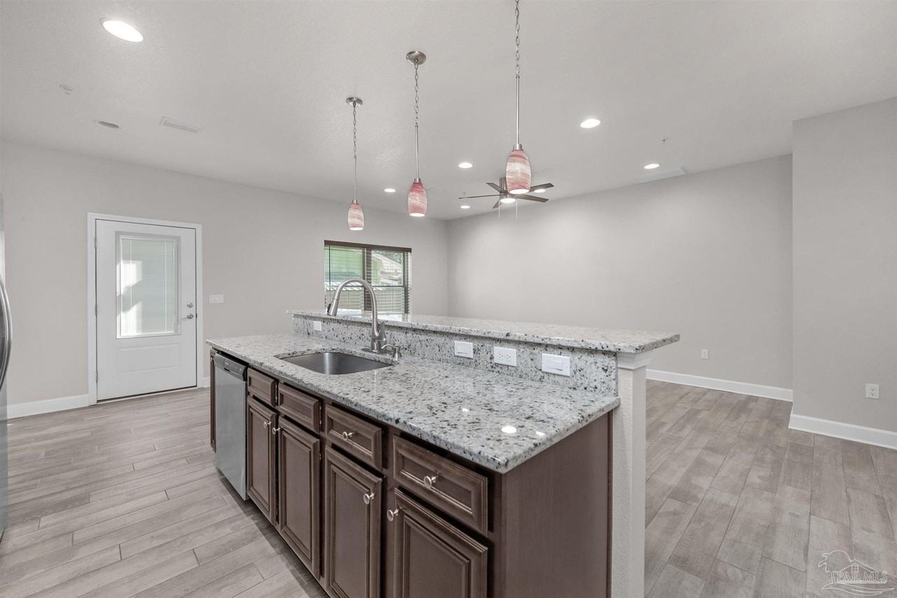 3514 Mossy Oak Villas Cir - Photo 3 of 34