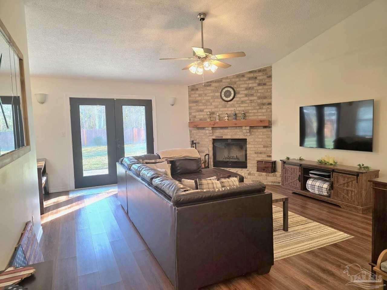 11031 Bridge Creek Dr - Photo 6 of 33