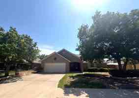 featured image of 3609 Dentcrest Dr