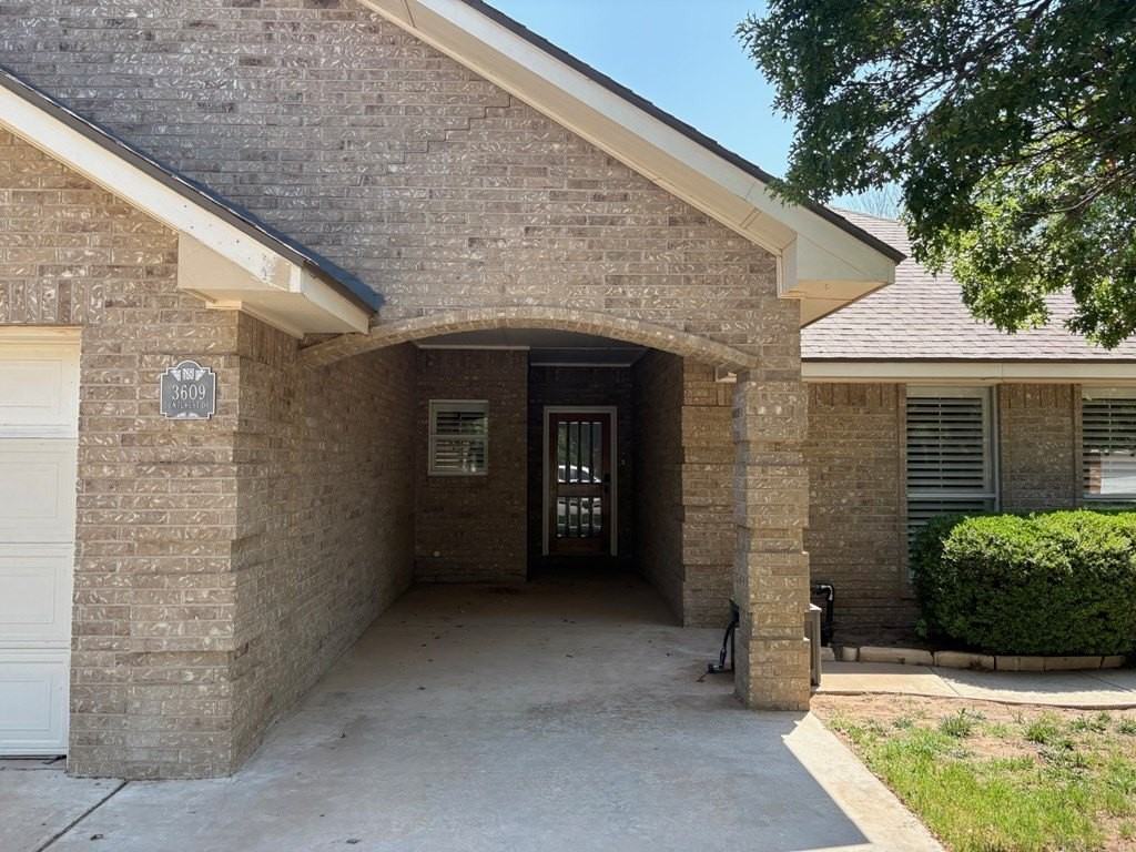 3609 Dentcrest Dr - Photo 2 of 28