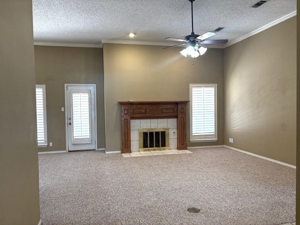 3609 Dentcrest Dr - Photo 4 of 28