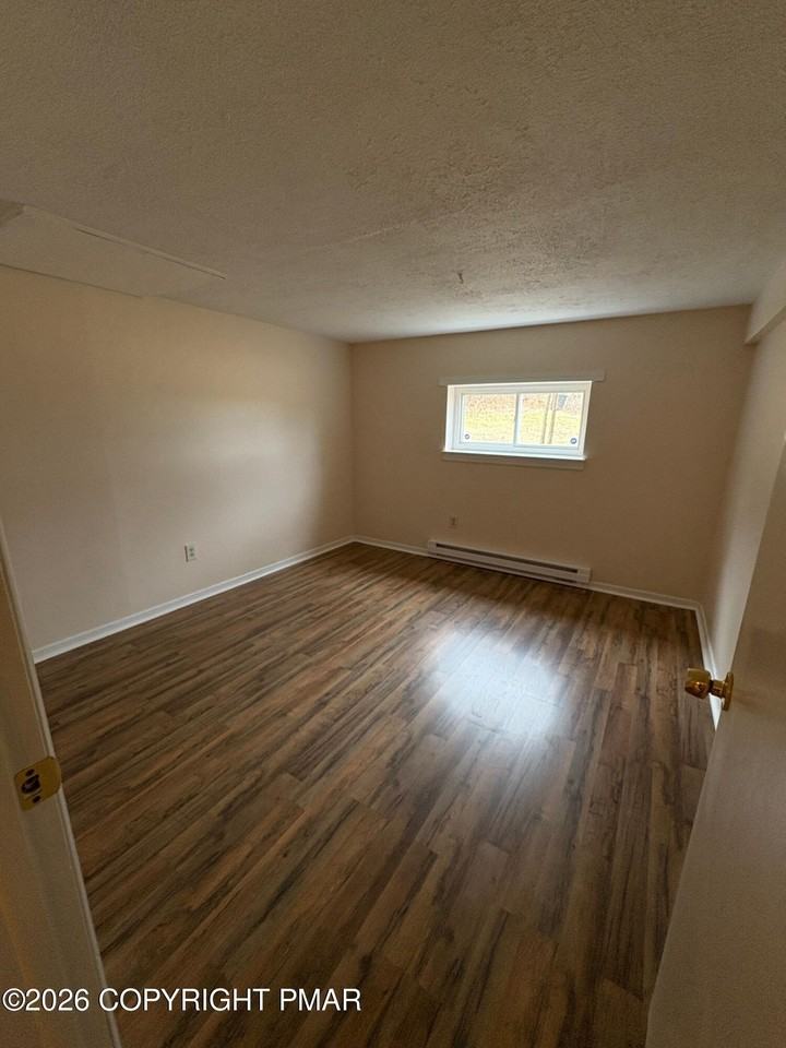 219 Joy Gln Apt 102 #102 - Photo 5 of 6