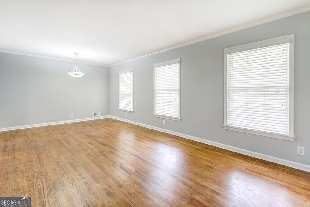 3907 Jerusalem Ct - Photo 5 of 39