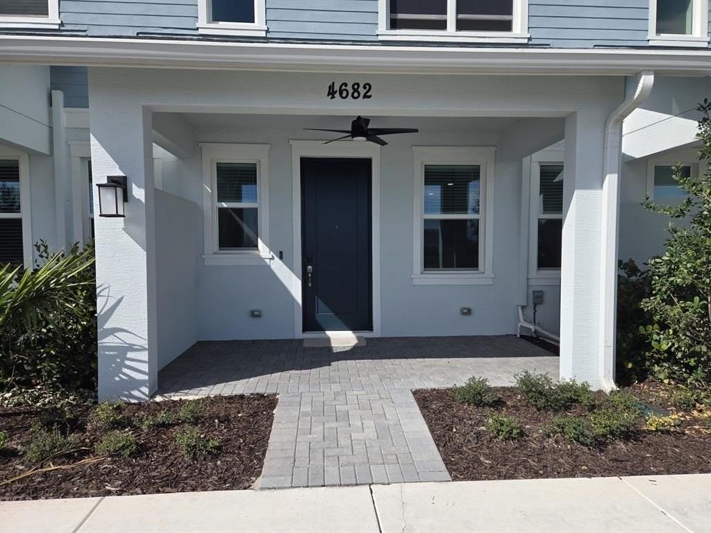 4682 Longwood Lake Sq - Photo 3 of 50