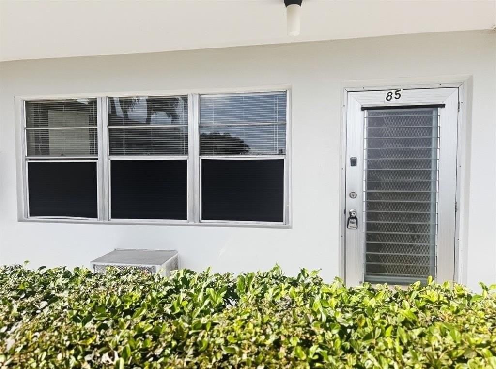 85 Northampton St - Photo 5 of 17