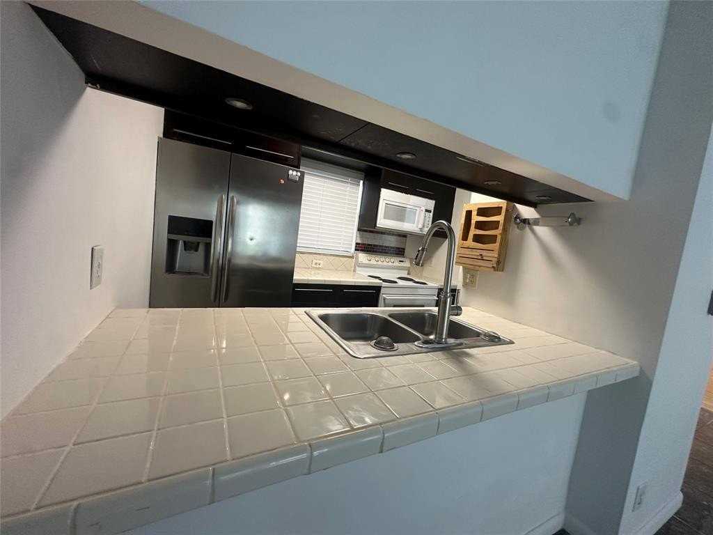 3212 Nw 103rd Ter #107B - Photo 6 of 15