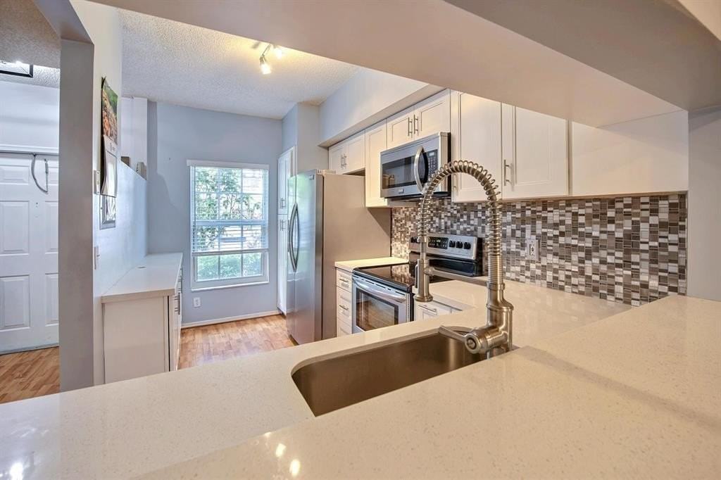 154 Sw 96th Ter - Photo 4 of 12