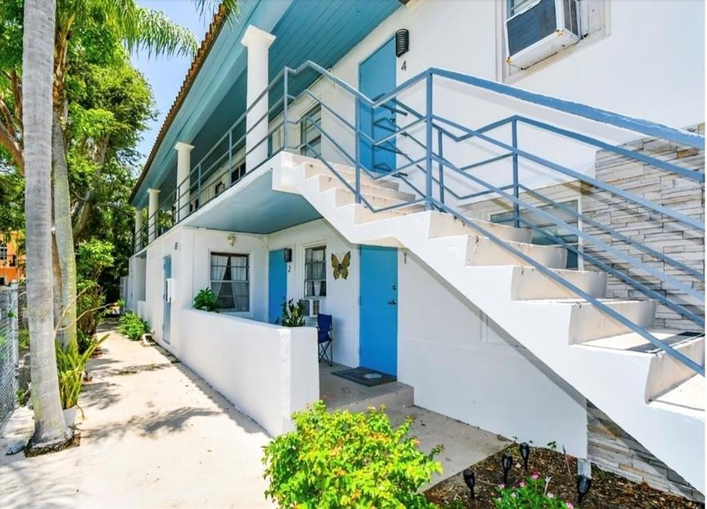 1605 E Broward Blvd #5 - Photo 2 of 13