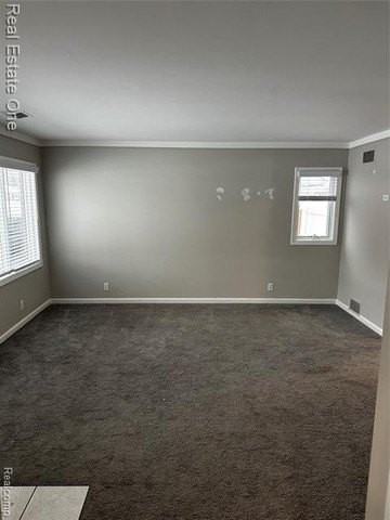 38 Kenyon Dr - Photo 5 of 13