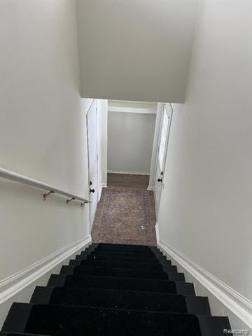 3201 Heatherstone Ct - Photo 4 of 17