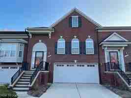 featured image of 924 Sandalwood Dr