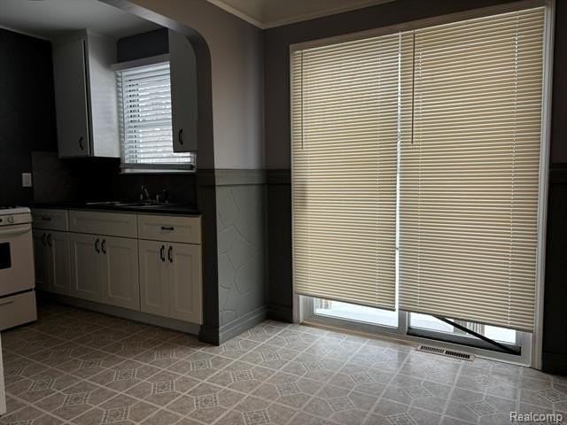 8149 Standard - Photo 6 of 27