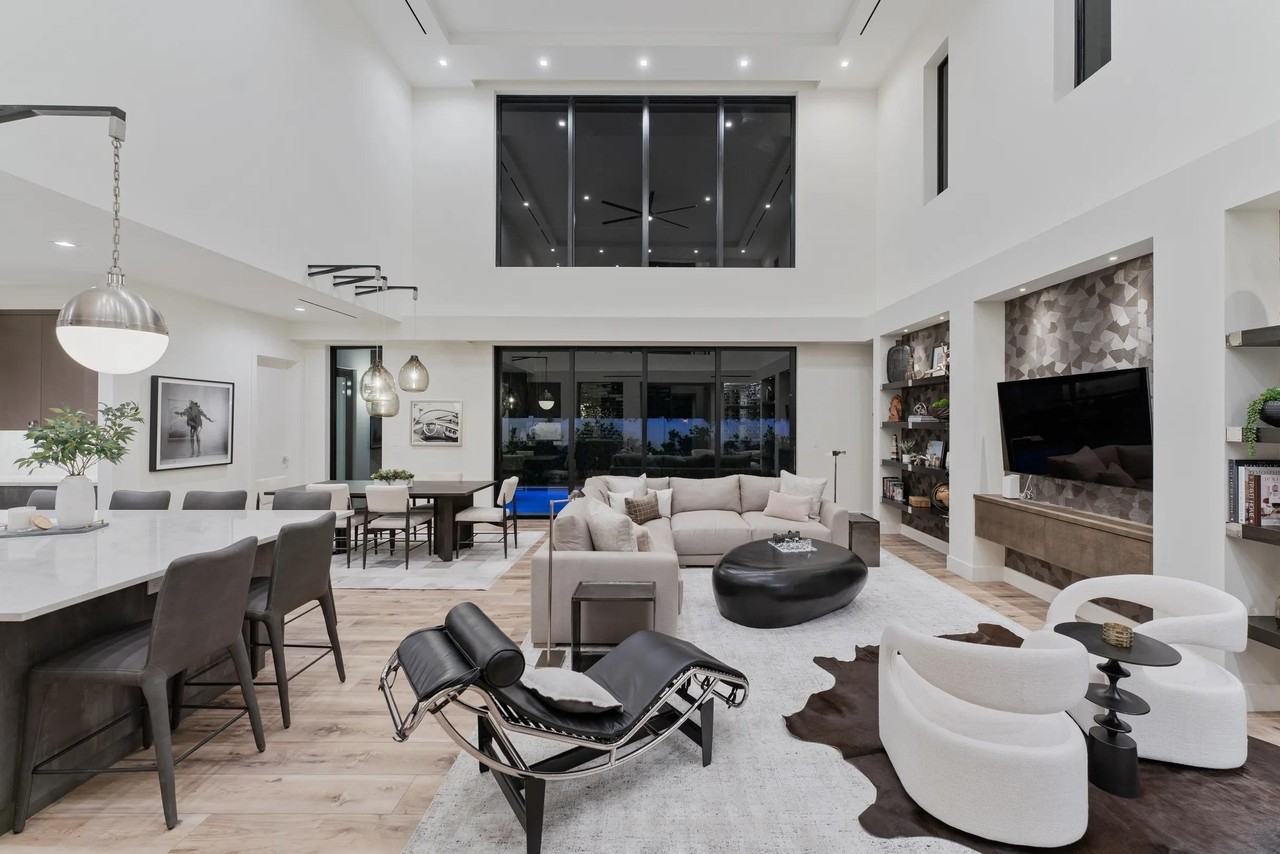 214 28th St - Photo 6 of 50