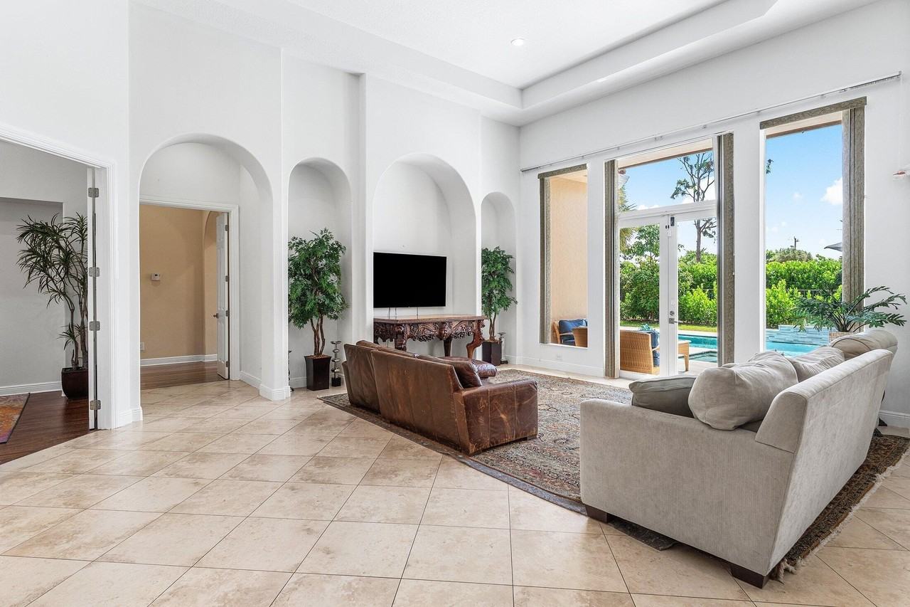 3381 Lago De Talavera - Photo 7 of 50