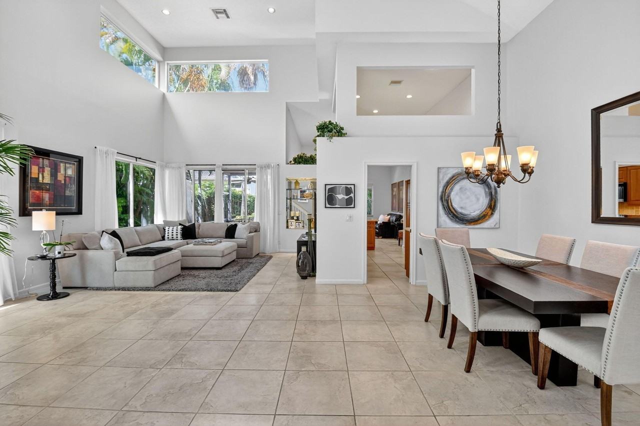 6657 Nw 25th Way - Photo 6 of 41