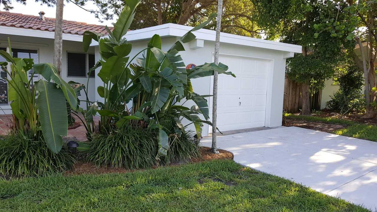 1132 Sw 3rd St - Photo 7 of 43