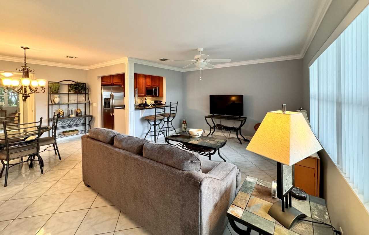 242 Coventry K - Photo 2 of 31