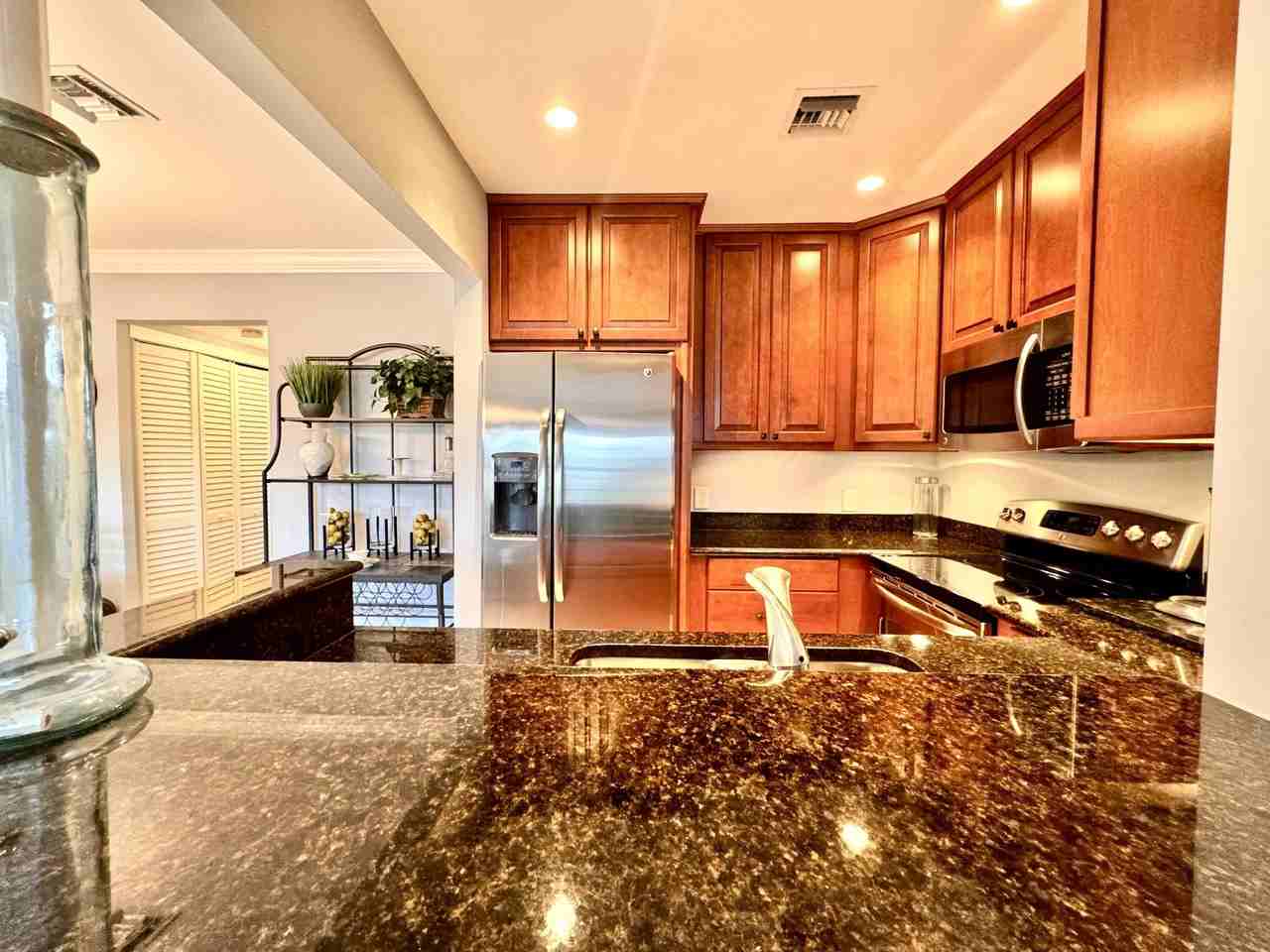 242 Coventry K - Photo 7 of 31