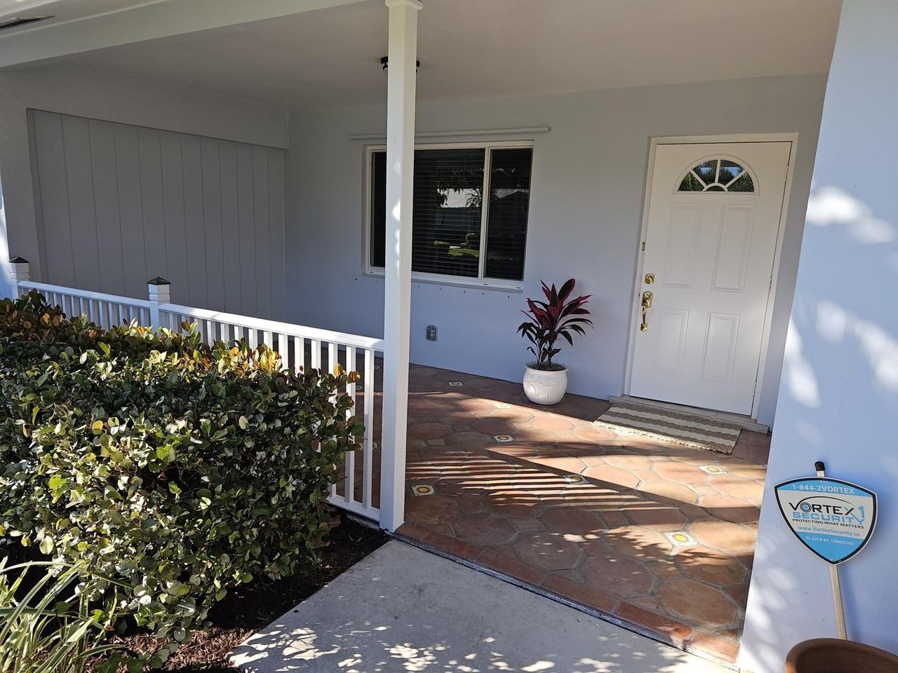 355 Franklin Rd - Photo 6 of 33