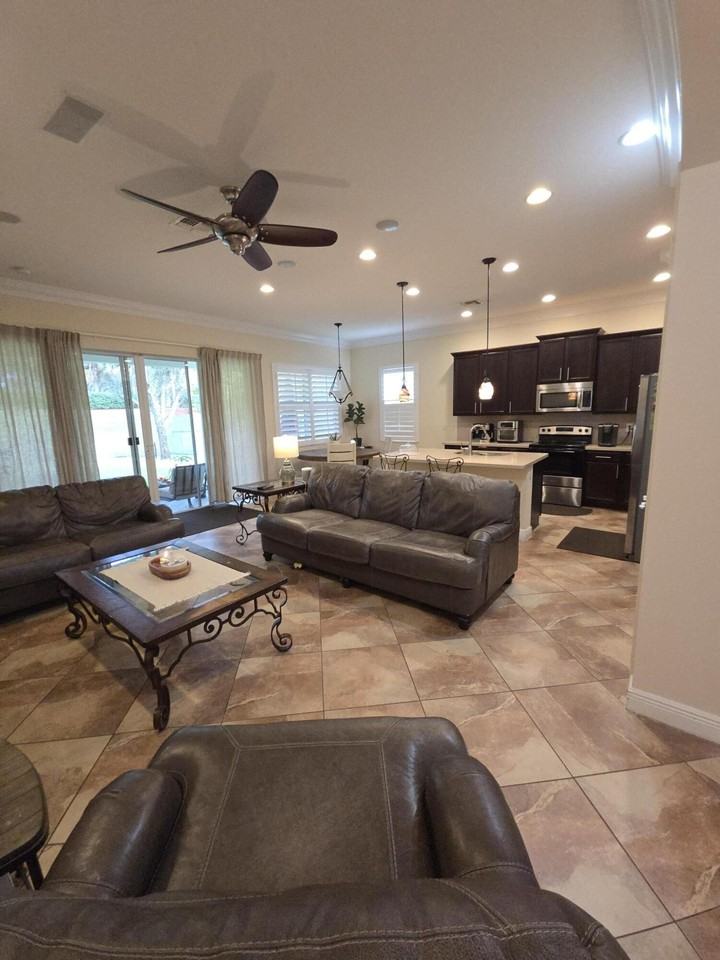 2106 Belcara Ct - Photo 6 of 26