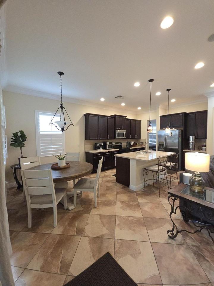 2106 Belcara Ct - Photo 7 of 26