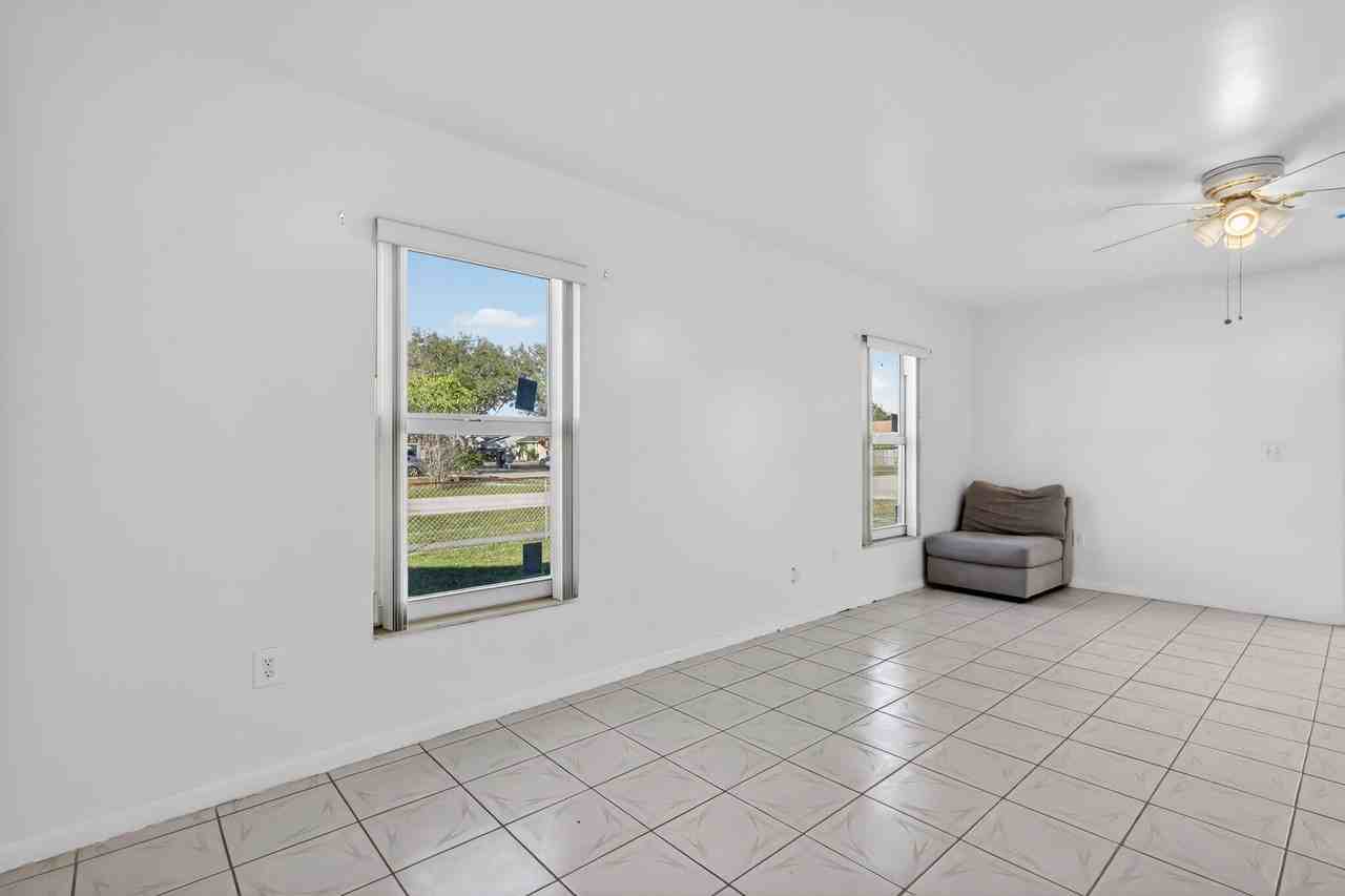 5750 S 38th St #1 - Photo 6 of 40