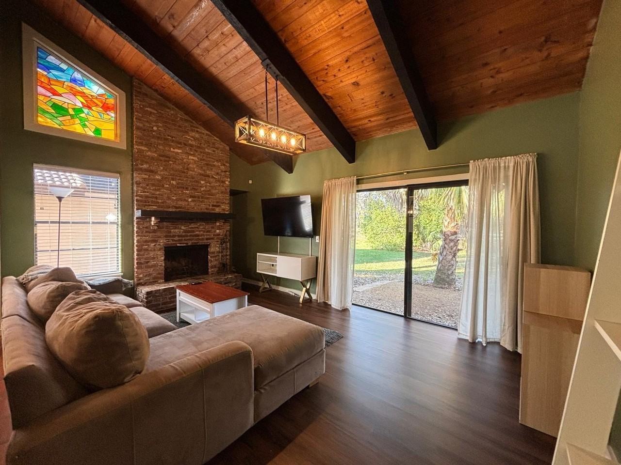 4024 Golfside Dr - Photo 7 of 18